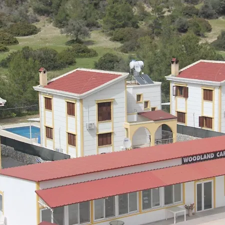 Woodland Oray Apart Κερύνεια